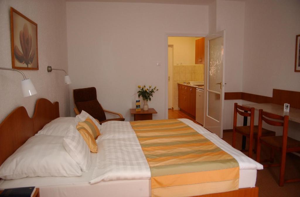 Siesta Club Apartman Harkány Δωμάτιο φωτογραφία