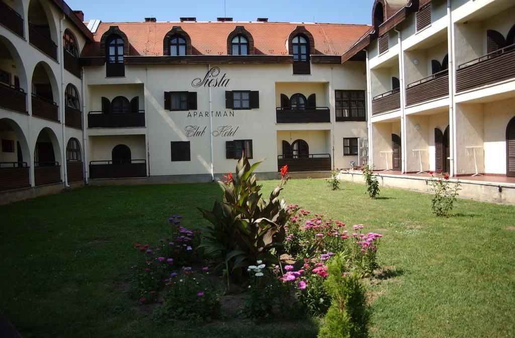 Siesta Club Apartman Harkány Εξωτερικό φωτογραφία