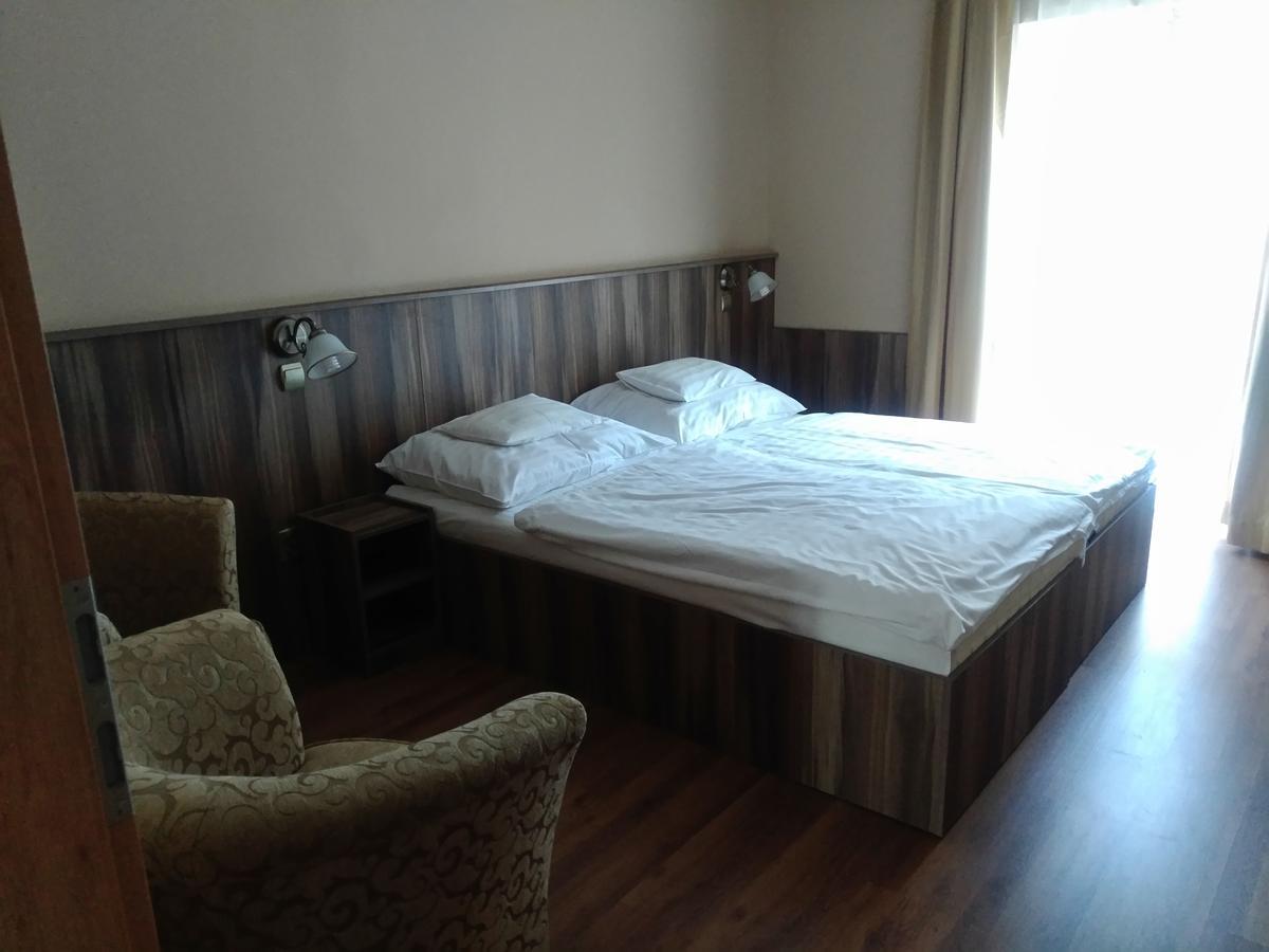 Siesta Club Apartman Harkány Εξωτερικό φωτογραφία