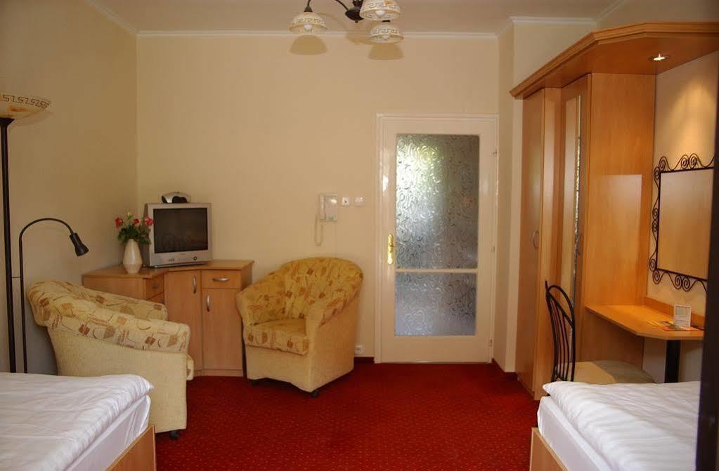 Siesta Club Apartman Harkány Εξωτερικό φωτογραφία